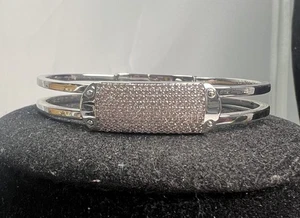 Beautiful Signed HENRI BENDEL Pave Rhinestone Silver Tone Hinged Bangle Bracelet - Picture 1 of 6