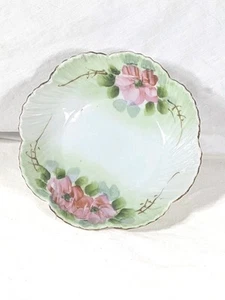 Antiguo cuenco de porcelana blanco japonés pintado a mano verde rosa flor estampada años 1900 - Imagen 1 de 8