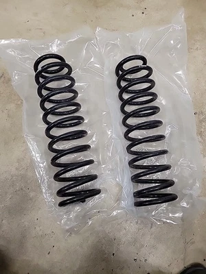 Muelles helicoidales delanteros elevadores Jeep JK Wrangler Clayton todo terreno 4 puertas 3,5" 2007-2017 Foto 1 de 4