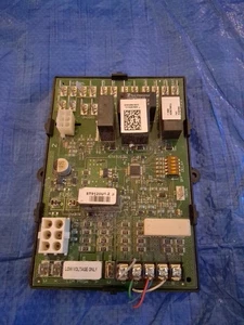 Honeywell ST9120U1011 Universal Fan Timer Control Board ST9120U - Used - Picture 1 of 24