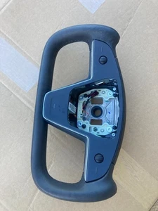 Tesla Model S X Yoke Type Steering Wheel  OEM 2021-2024  1965131-00-B - Foto 1 di 7