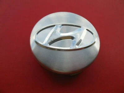 HYUNDAI AZERA SANTA FE (1) TAPACUBOS TAPACUBOS TAPACUBOS TAPA CENTRAL ENCHUFE USADO #8626 Foto 1 de 2