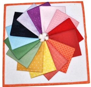 Paquete de dijes de tela de diseñador de 5" cuadrados, arco iris, 56 piezas, 100% algodón - Imagen 1 de 2