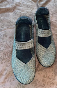 ^Steve Madden Brynn Wedge MJ Metal Gold Woven Stretch Comfort Shoes Women/girls - Picture 1 of 9