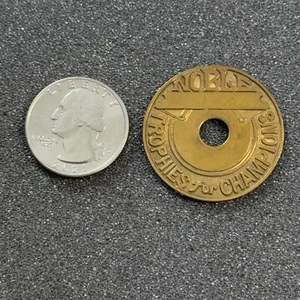 Noble Trophies For Champions Vintage Token #48542 - Picture 1 of 2