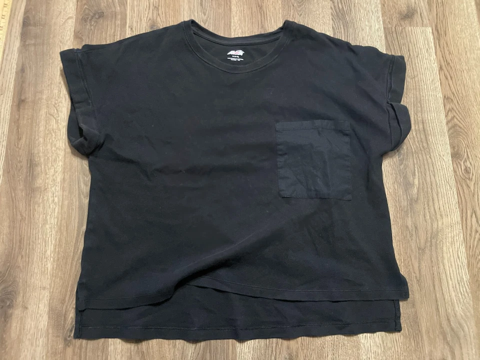 Camisa Avia, Para Mujer Talla Mediana, Negra, Bolsillo, Manga Corta Foto 1 de 4