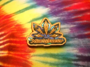 MARTYJUANA FARM MARIJUANA WEED POT LEAF-WOODEN ABALONE SHELL LAPEL HAT PIN-NEW - Picture 1 of 3