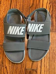 Nike Tanjun Sandal Womens Sz 11 Cool Gray Adjustable Strap 882694-002 Fair - Picture 1 of 4