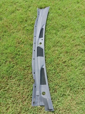 NISSAN PATHFINDER 1996-1999 TOP COWL VENT PANEL OEM 66862-0W000 - Image 1 of 4