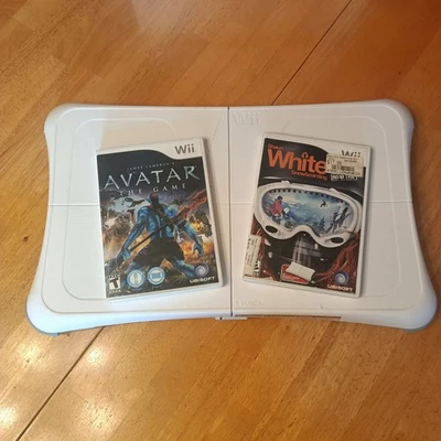 Nintendo Wii Balance Board White RVL-021 w/ Avatar & Shaun White Snowboarding - Image 1 of 4