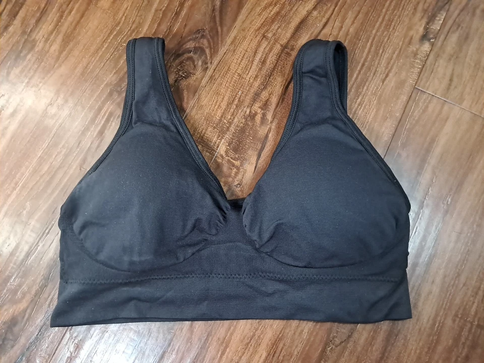 Sujetador deportivo Genie acolchado negro grande ligeramente usado Foto 1 de 4