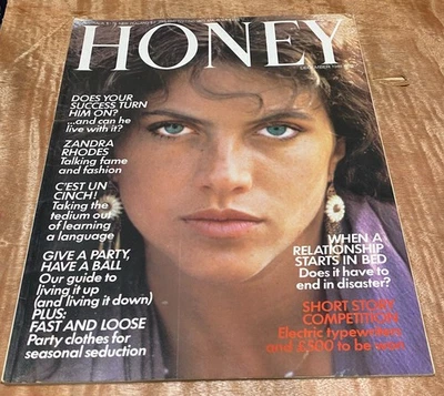 Vintage Honey Magazine-December 1981 Fashion for young people-VG - Изображение 1 из 3