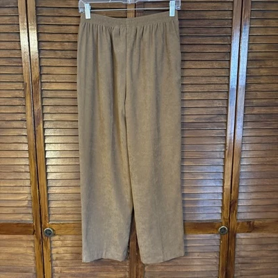 Briggs New York Women's Pants - Brown Velveted  - Elastic Waist, Petite Size 6P - Image 1 of 4