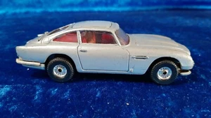 M5 VINTAGE TOY CAR CORGI TOYS 1:43 1/43 DBJ ASTON MARTIN 007 JAMES BOND FILM  - Picture 1 of 7