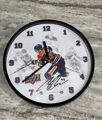 CONNOR McDAVID Upper Deck Authenticated 12" Promotional Clock Oilers Rare Auto Cover