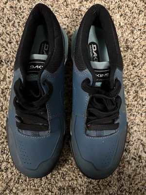 Zapatos planos de bicicleta de montaña Dakine Drift edición limitada para mujer Foto 1 de 4