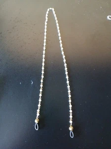 Vtg 1970 Sunglasses/Eyeglass Holder Gold Tone Metal And Pearl Chain 24 Inch - Picture 1 of 4