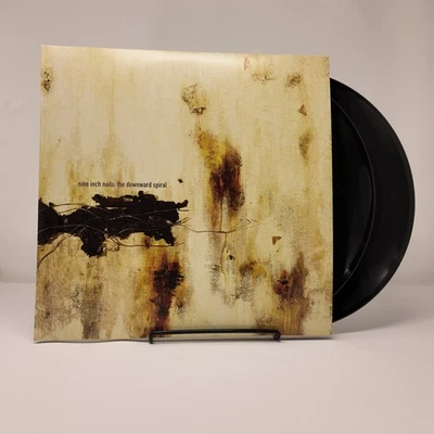 Nine Inch Nails – Downward Spiral - Black Vinyl 2LP IVC Limited Edition Foto 1 de 4