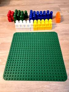 Mega Bausteine mit Bausteinsockel. - Bild 1 von 5