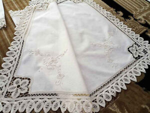 @Pretty Hand Batten Lace Flower Embroidery Button Hole Beige Cotton Table Topper