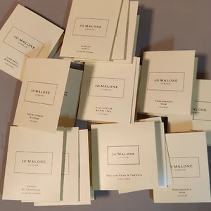 JO MALONE LONDON COLOGNE TRAVEL "CHOOSE" 1.5ML - Picture 1 of 1