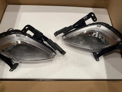 Faros antiniebla originales izquierda derecha para Hyundai Elantra 2011-2013 OEM 922013X000 Foto 1 de 4