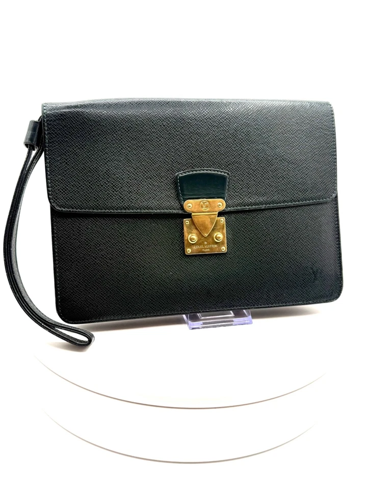 Bolso de Mano [eBay LIVE] Louis Vuitton Taiga Verde 👜$675 Foto 1 de 1