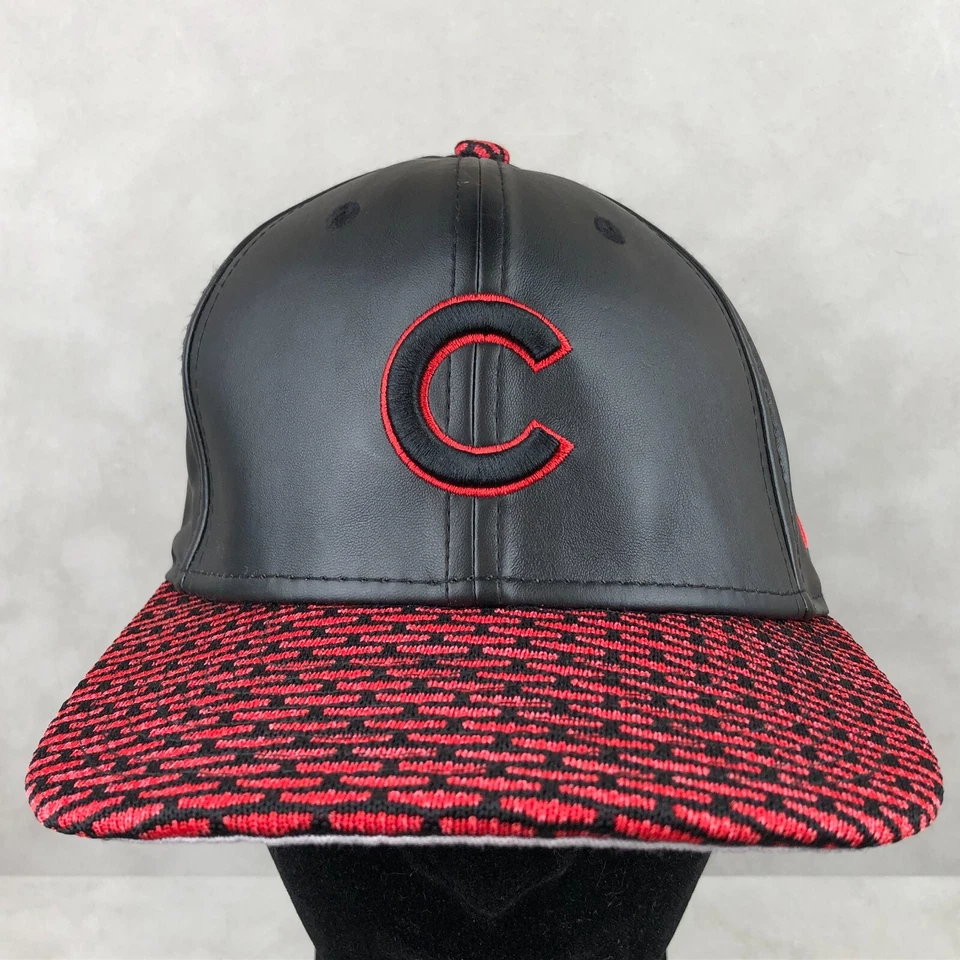 RARO New Era 9Fifty Chicago Cubs Negro Rojo Imitación Cuero Snapback Gorra Gorra Foto 1 de 4