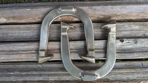 New Old Stock Vanderburg Messing König Hufeisen poliert - Bild 1 von 3