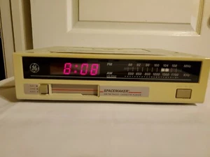 Reproductor de casete radio AM FM Spacemaker GE 7-4260A probado funciona - Imagen 1 de 7