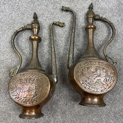 Jarra de cobre islámica Qajar de Oriente Medio teteras con cuentagotas de agua Ewer Foto 1 de 4