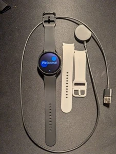 Samsung Galaxy Watch 4 44mm Czarny Bluetooth Smartwatch - Zdjęcie 1 z 1