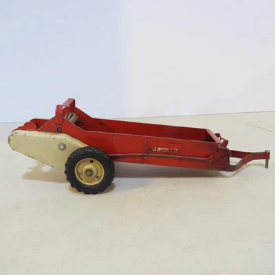 Espalhador de estrume IH McCormick feito 1956 EUA por Eska 1/16 IH-662-G - Imagem 1 de 4