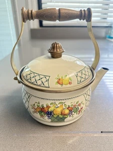 Villeroy & Boch De Colección Esmalte Cesta de Frutas Tetera Mango de Madera Crema - Imagen 1 de 10