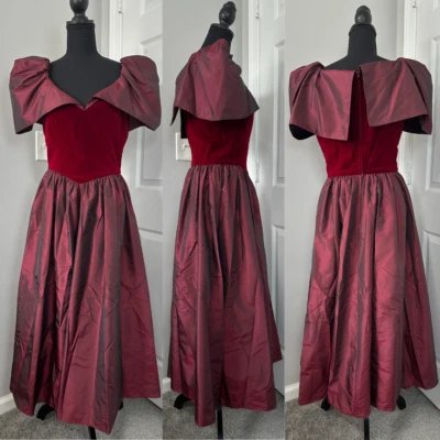 Vestido De Colección Años 80 6/8 Borgoña Terciopelo Iridiscente Vestido Cachicho Regreso a Casa Gunne Foto 1 de 4