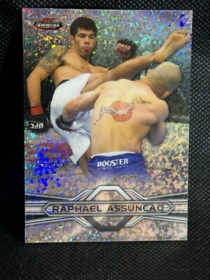 2013 UFC Topps Finest RAPHAEL ASSUNCAO * DIAMOND SPARKLE REFRACTOR  #25 🇧🇷 - Image 1 of 4