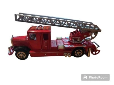 1932 Mercedes Benz L5 YFE05 Fire Truck 1/43 Scale Matchbox Models of Yesteryear - Image 1 of 4