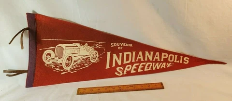 Near Mint Condition Original 1920's Indianapolis Indy 500 Felt Pennant Cover