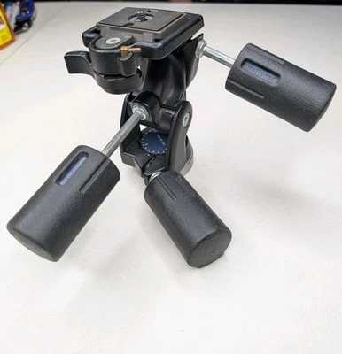 Professional Manfrotto Bogen 3030 Aluminum Tripod Head Quick Release 3 Way Tilt - Image 1 of 4