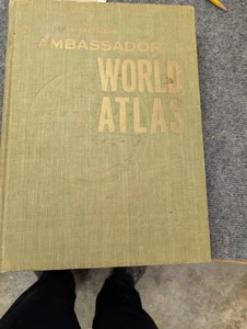 1956 Hammond’s Ambassador World Atlas, 3rd Printing Hardcover with Extra Maps - Imagen 1 de 9