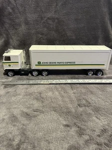 Ertl John Deere Parts Express Semi Truck Vintage Maßstab 1:25 - Bild 1 von 9