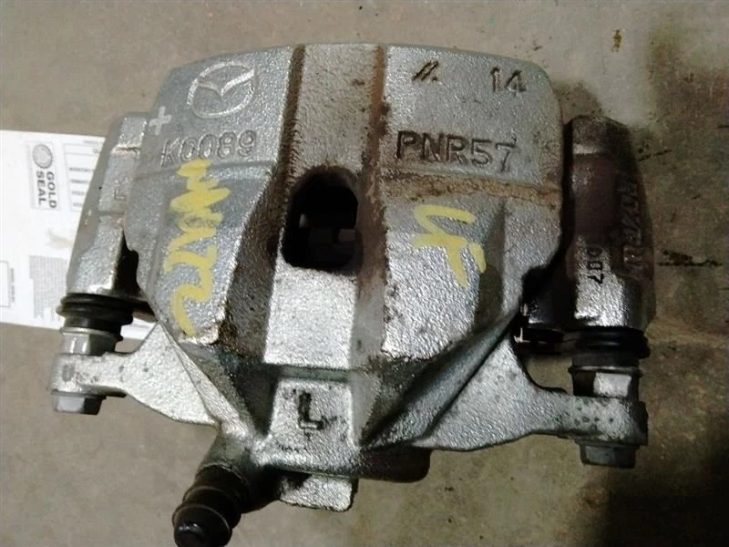 Pinza delantera izquierda conductor GHY93399Z compatible con 16-21 Mazda 6 2663617 Foto 1 de 4