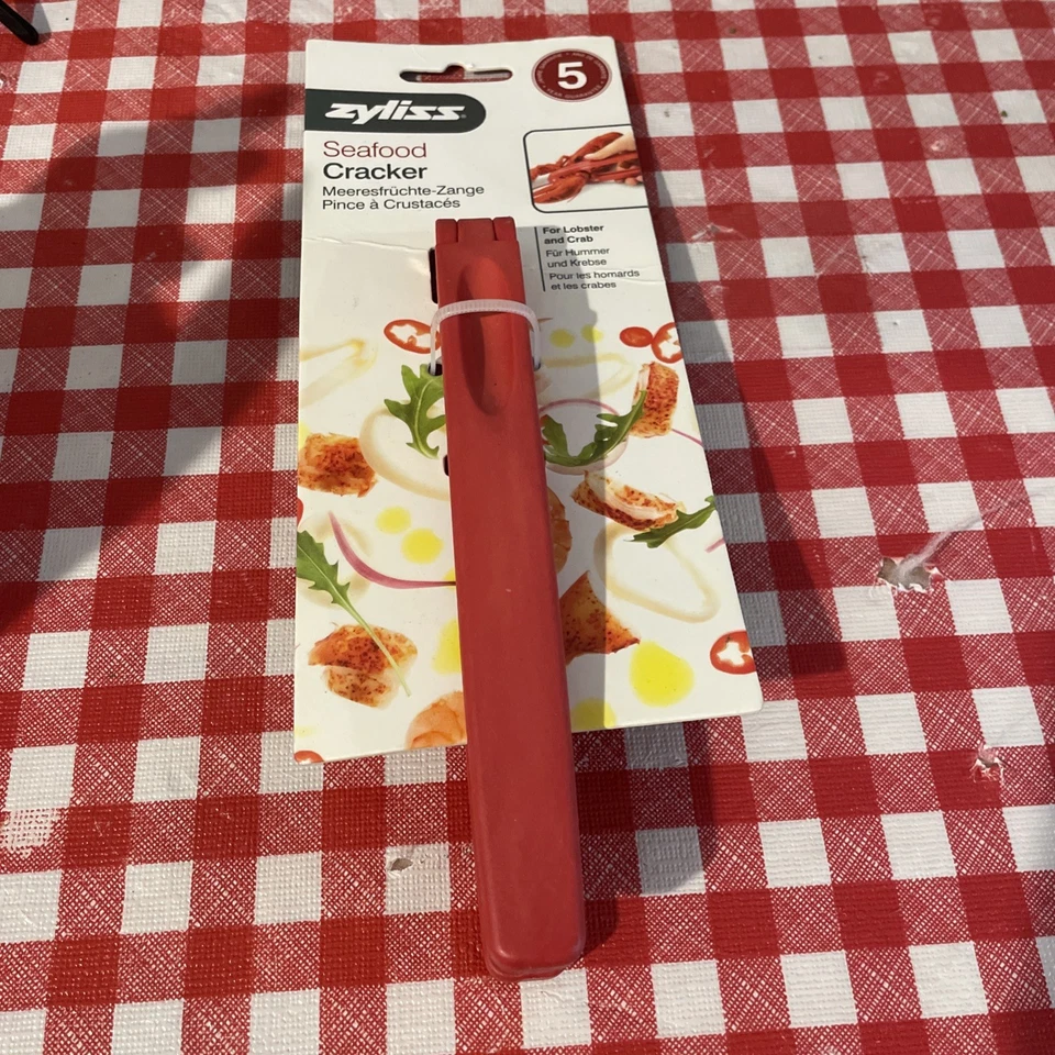 Zyliss Seafood Cracker Crab Legs Lobster Tails Easy to Use - Image 1 of 1
