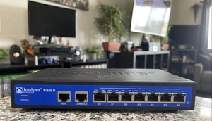 Juniper Networks SSG 5 Firewall Gateway Router SSG-5-SB ⭐️ - Picture 1 of 3