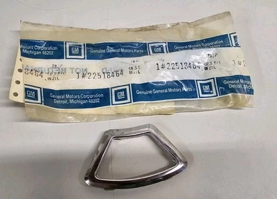 Bisel central de rueda original GM 22518464 1984-91 Oldsmobile Cutlass Ciera Cruiser Foto 1 de 4