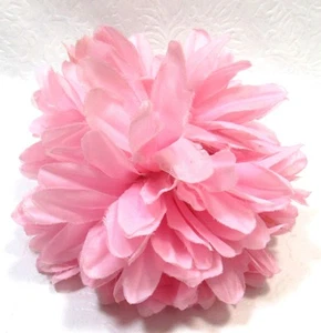 Vintage 1990s Pink Fabric Flower Hair Clip – Jaw Claw Style Hair Accessory - Picture 1 of 5
