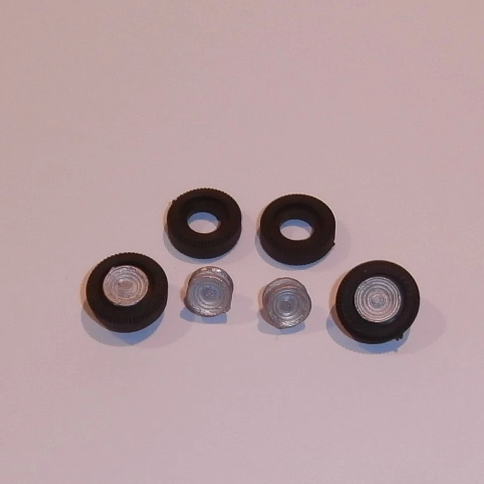 Corgi Toys  273 Rolls Royce Golden Jacks Set of 4 Wheels - Image 1 of 4