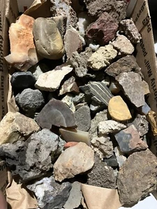 ROCK, MINERAL, CRYSTAL, TUMBLER MIX, STONE, & MORE ESTATE COLLECTION LOT - Picture 1 of 10