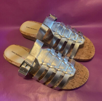 Sandalias Isaac Mizrahi Jumper Cuero Plateado Pescador Sin Cordones Talla 10 Anchas ¡NUEVAS! Foto 1 de 4