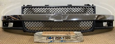 OEM 2003-2017 Chevrolet Chevy Express 1500  GRILL GRILLE CHROME GM 22816425 - Image 1 of 4